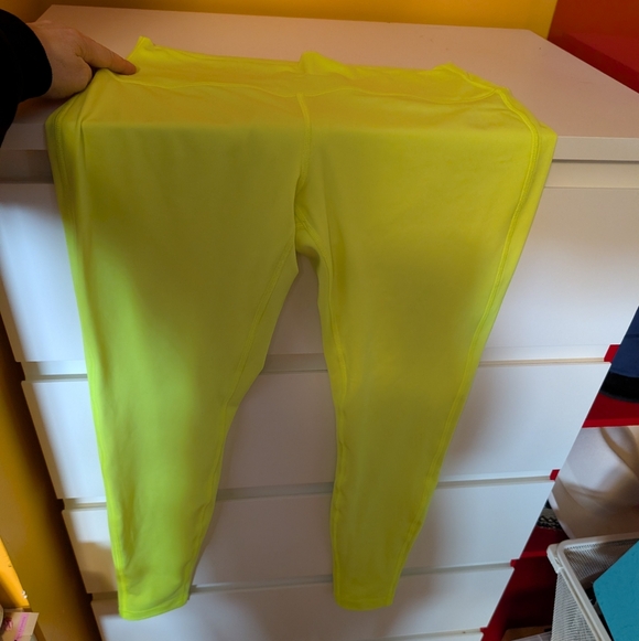 lululemon athletica Pants - 🌟LULULEMON Wunder Under High-Rise Tight 28". Size 10🌟